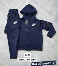 Load image into Gallery viewer, Tracksuit boy