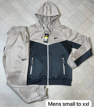 Load image into Gallery viewer, Tracksuit men