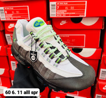 Load image into Gallery viewer, Shoes