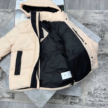 Load image into Gallery viewer, Jacket women