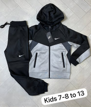 Load image into Gallery viewer, Tracksuit boy