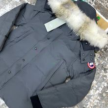 Load image into Gallery viewer, Jacket