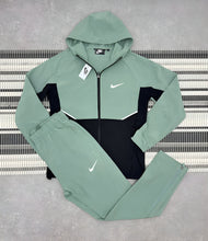 Load image into Gallery viewer, Tracksuit men