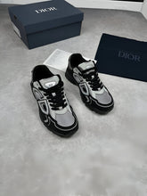 Load image into Gallery viewer, Shoes men
