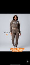 Load image into Gallery viewer, Tracksuit women