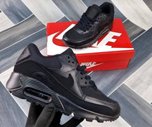 Load image into Gallery viewer, Shoes