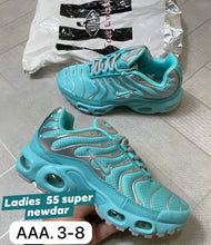 Load image into Gallery viewer, Shoes