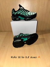 Load image into Gallery viewer, Shoes