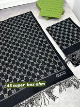 Load image into Gallery viewer, Scarf