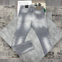 Load image into Gallery viewer, Jeans