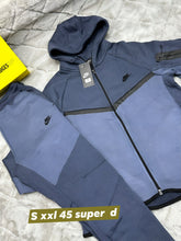 Load image into Gallery viewer, Tracksuit