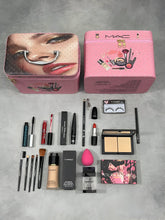 Load image into Gallery viewer, Makeup