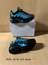 Load image into Gallery viewer, Shoes