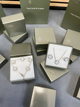 Load image into Gallery viewer, Necklace