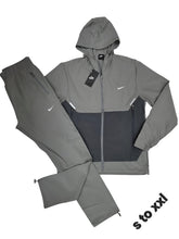 Load image into Gallery viewer, Tracksuit men