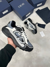 Load image into Gallery viewer, Shoes men