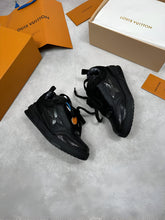 Load image into Gallery viewer, Shoes