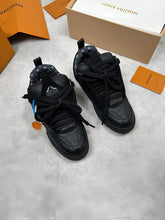 Load image into Gallery viewer, Shoes