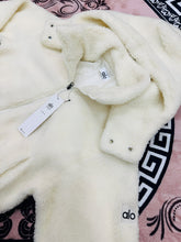 Load image into Gallery viewer, Jacket