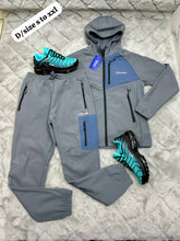 Load image into Gallery viewer, Tracksuit men