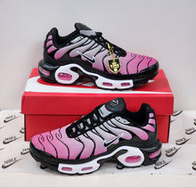 Load image into Gallery viewer, Shoes