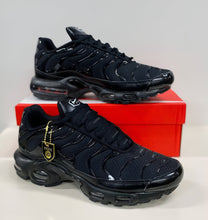 Load image into Gallery viewer, Shoes