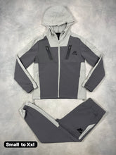 Load image into Gallery viewer, Tracksuit men