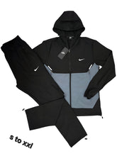 Load image into Gallery viewer, Tracksuit men