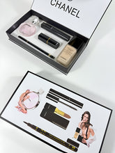 Load image into Gallery viewer, Makeup