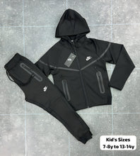 Load image into Gallery viewer, Tracksuit boy