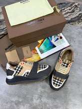 Load image into Gallery viewer, Shoes men