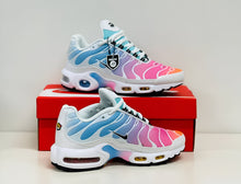 Load image into Gallery viewer, Shoes