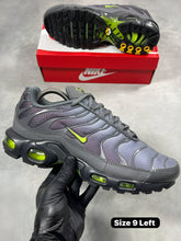 Load image into Gallery viewer, Shoes