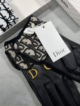 Load image into Gallery viewer, Glove Set