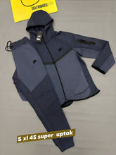 Load image into Gallery viewer, men Tracksuit