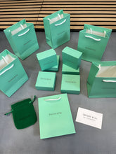 Load image into Gallery viewer, Necklace