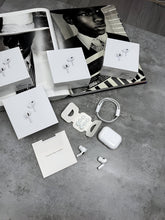 Load image into Gallery viewer, Earphone