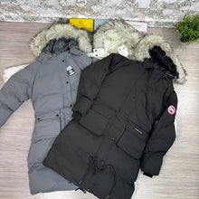 Load image into Gallery viewer, Jacket women