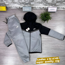 Load image into Gallery viewer, Tracksuit