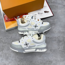 Load image into Gallery viewer, Shoes men