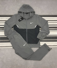 Load image into Gallery viewer, Tracksuit men