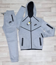 Load image into Gallery viewer, Tracksuit men