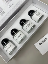 Load image into Gallery viewer, Perfume