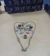Load image into Gallery viewer, Necklace