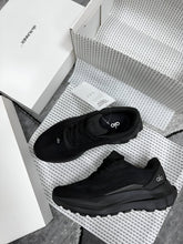 Load image into Gallery viewer, Shoes