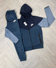 Load image into Gallery viewer, Tracksuit men