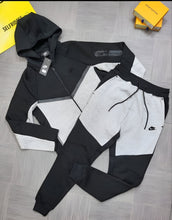 Load image into Gallery viewer, Tracksuit men