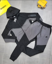 Load image into Gallery viewer, Tracksuit men