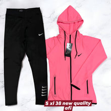 Load image into Gallery viewer, Tracksuit women