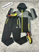 Load image into Gallery viewer, Tracksuit men